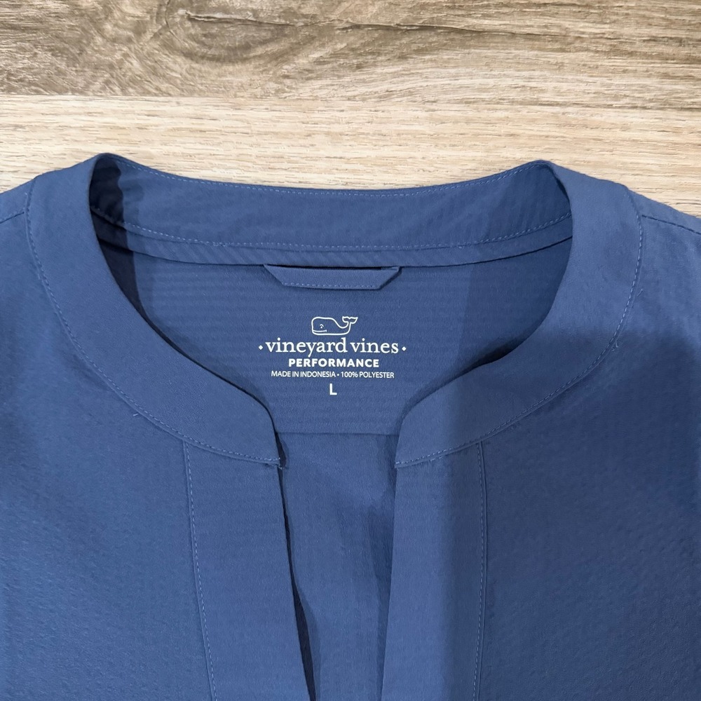 Vineyard Vines Performance Split Neck Top Blue Wo… - image 2